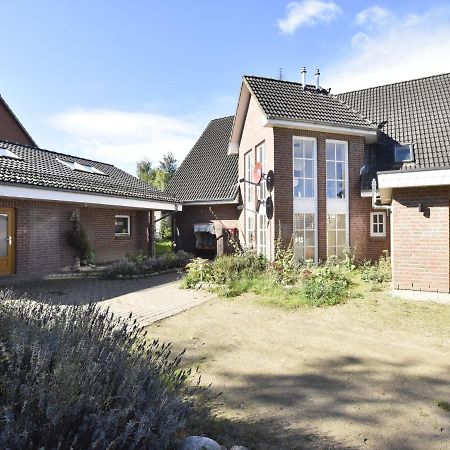 4 Room Holiday Apartment With Garden Kossau Eksteriør billede